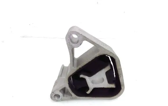 Mercedes-Benz CLA C117 X117 W117 Engine mount bracket A2462400809
