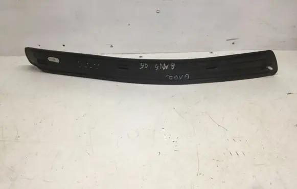 BMW 5 E60 E61 Side skirt rear trim 51477034305 51477074511