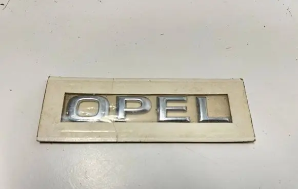 Opel Mokka B Manufacturers badge/model letters 