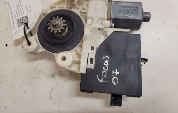 Ford Focus Rear door window regulator motor 981536110 5WK11574K 0130822219