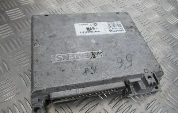 Renault Laguna I Engine control unit/module 7700873713 ho07700864275