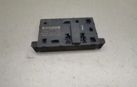 Mercedes-Benz Vito Viano W639 Door control unit/module 6398200026