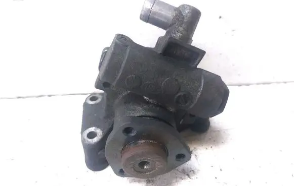Mercedes-Benz C W204 Power steering pump 0034660001