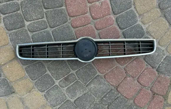 Fiat Bravo Front bumper upper radiator grill 735414652