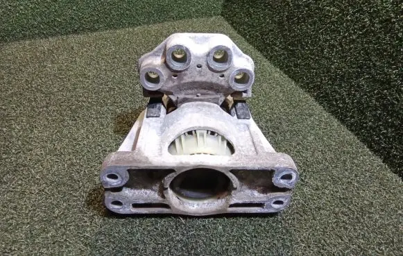Ford Tourneo Custom Engine mount bracket GK216F012CC