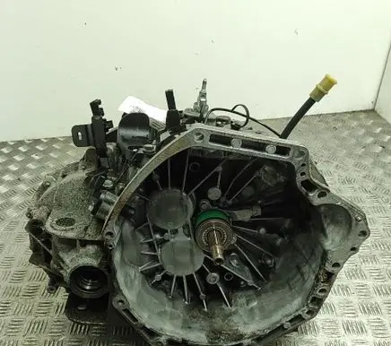 Opel Vivaro Manual 6 speed gearbox PF6050 320109931R