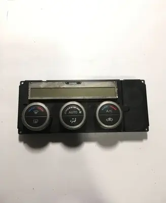 Nissan Navara D40 Climate control unit 1031322 08182006