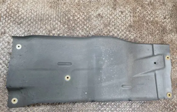 Cadillac Escalade Exhaust heat shield 15814468
