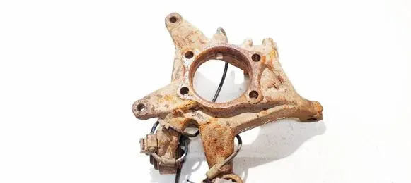 Rear wheel hub