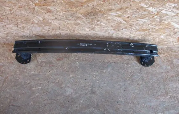 Renault Clio V Front bumper cross member 