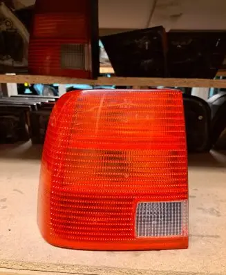 Volkswagen PASSAT B5 Rear/tail lights 3B5945095F 3B5945095
