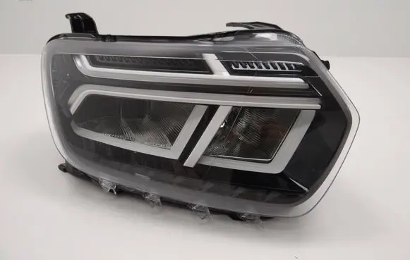 Renault Duster II Headlight/headlamp 260106194R