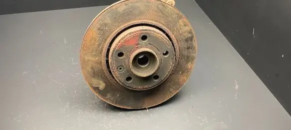 Renault Trafic II (X83) Front wheel hub spindle knuckle 8200630474
