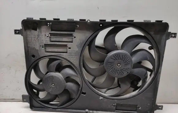 Volvo XC60 Electric radiator cooling fan 6G918C607 8240547