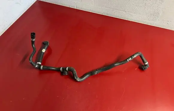 BMW X1 F48 F49 Engine coolant pipe/hose 6832804 64216832804