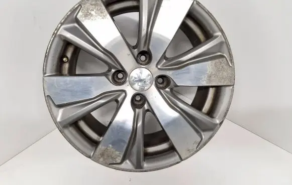R16 alloy rim