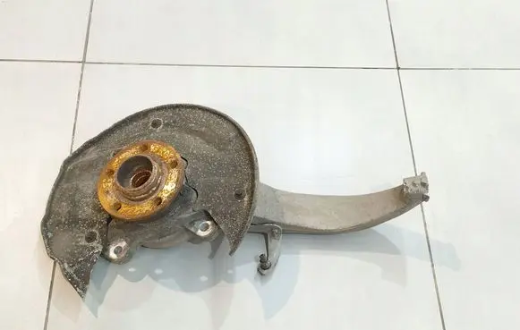 Volvo V60 Front wheel hub spindle knuckle 31476316