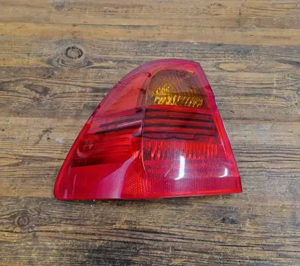 BMW 3 E90 E91 Rear/tail lights 7160061
