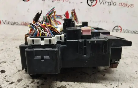 Mitsubishi Outlander Fuse box set 8637A642 7071024986 L8637001S