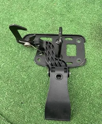 Audi Q5 SQ5 Engine bonnet/hood lock/latch loop/hook 8R0823480A