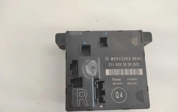Mercedes-Benz E W211 Door control unit/module 2118201626