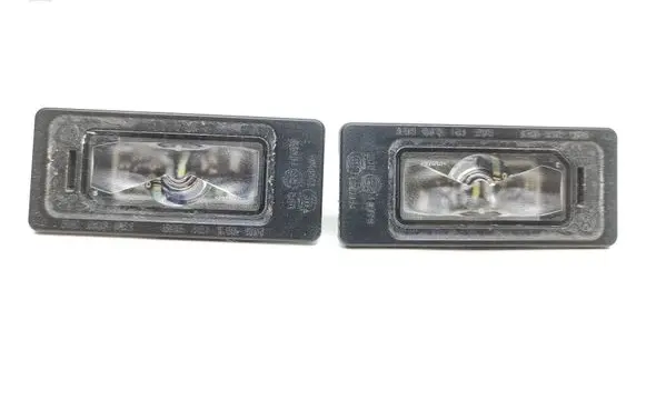 Audi A3 S3 8V Number plate light 5NA943021