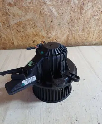 Chevrolet Traverse I Heater fan/blower 880188007