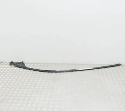 BMW i3 Front door glass trim molding 7453551