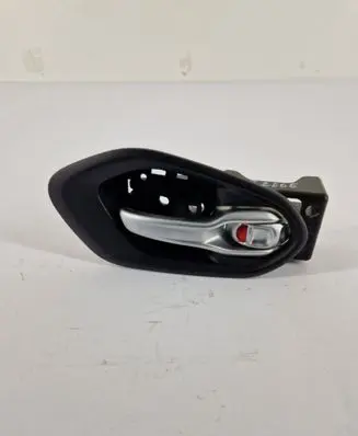 Jeep Cherokee Front door interior handle C37090103