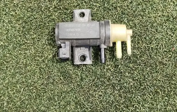 Nissan NV300 Turbo solenoid valve 149566740R