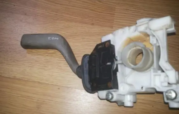 Volvo S40, V40 Indicator stalk 30858498