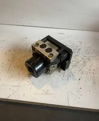 Volkswagen Golf IV ABS Pump 1J0907379P MLS9L2344X 10094903313