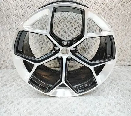 Audi Q8 R23 light alloy rim 4M8601025BG