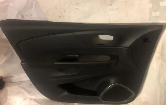 Renault Captur Front door card panel trim 156067372