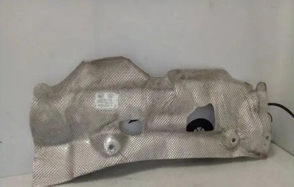 Porsche Cayenne (9Y0 9Y3) Heat shield in engine bay 4M0825662P