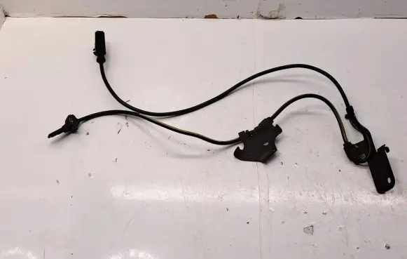 Toyota Auris 150 ABS brake wheel speed sensor 8954202061