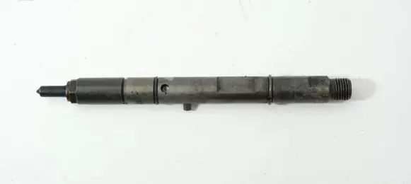 Audi A4 S4 B5 8D Fuel injector 059130201E