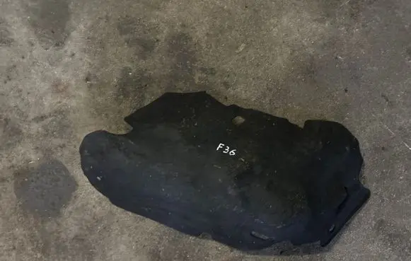 BMW 4 F36 Gran coupe Heat shield in engine bay 7823318