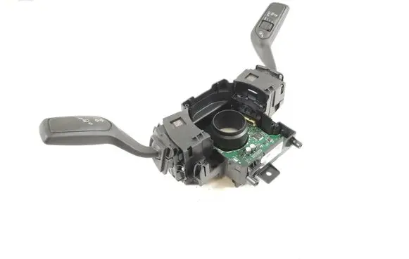 Ford Mustang VII Wiper turn signal indicator stalk/switch SR3T3F944AA