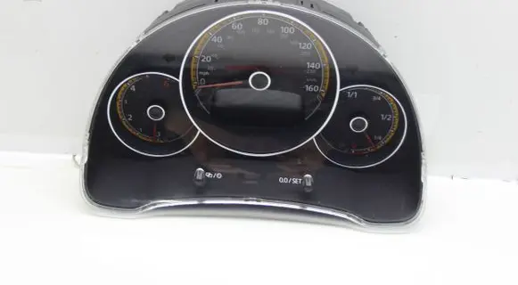 Volkswagen Beetle A5 Speedometer (instrument cluster) 5C5920976H