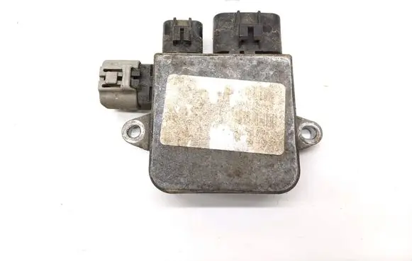 Tesla Model S Coolant fan relay 6008953-00-D