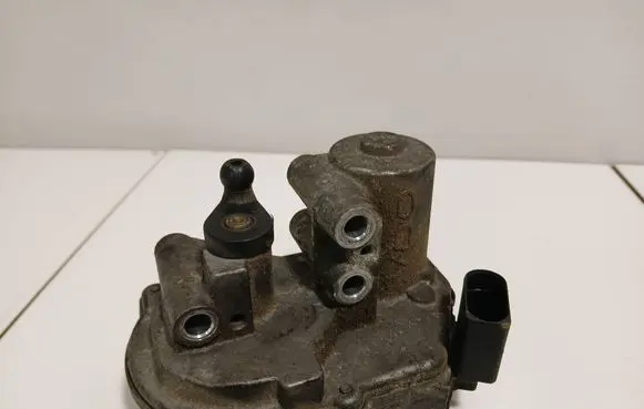Audi A8 S8 D3 4E Intake manifold valve actuator/motor 059129086