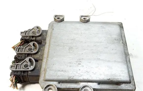 Citroen C3 Engine control unit/module ECU 9650670480