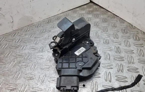 Ford Focus C-MAX Front door lock 3M5AR21812AK