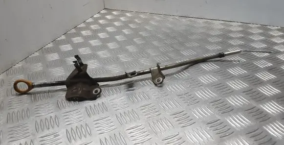Toyota Avensis T250 Oil level dip stick 