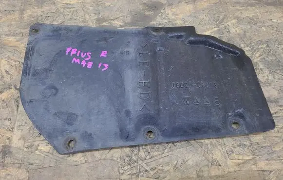 Toyota Prius+ (ZVW40) Engine splash shield/under tray 5144312080