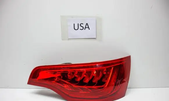 Audi Q7 4L Tailgate rear/tail lights 4L0945094G