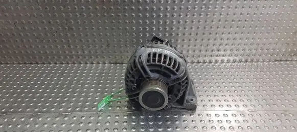 Volvo V70 Generator/alternator 30667787 0124525060