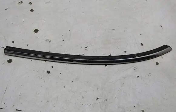 Mini One - Cooper F56 F55 Rear door windshield rail 12866210F
