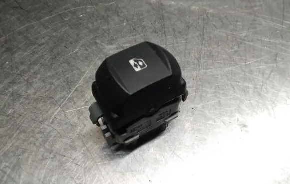 Renault Megane II Electric window control switch 28082